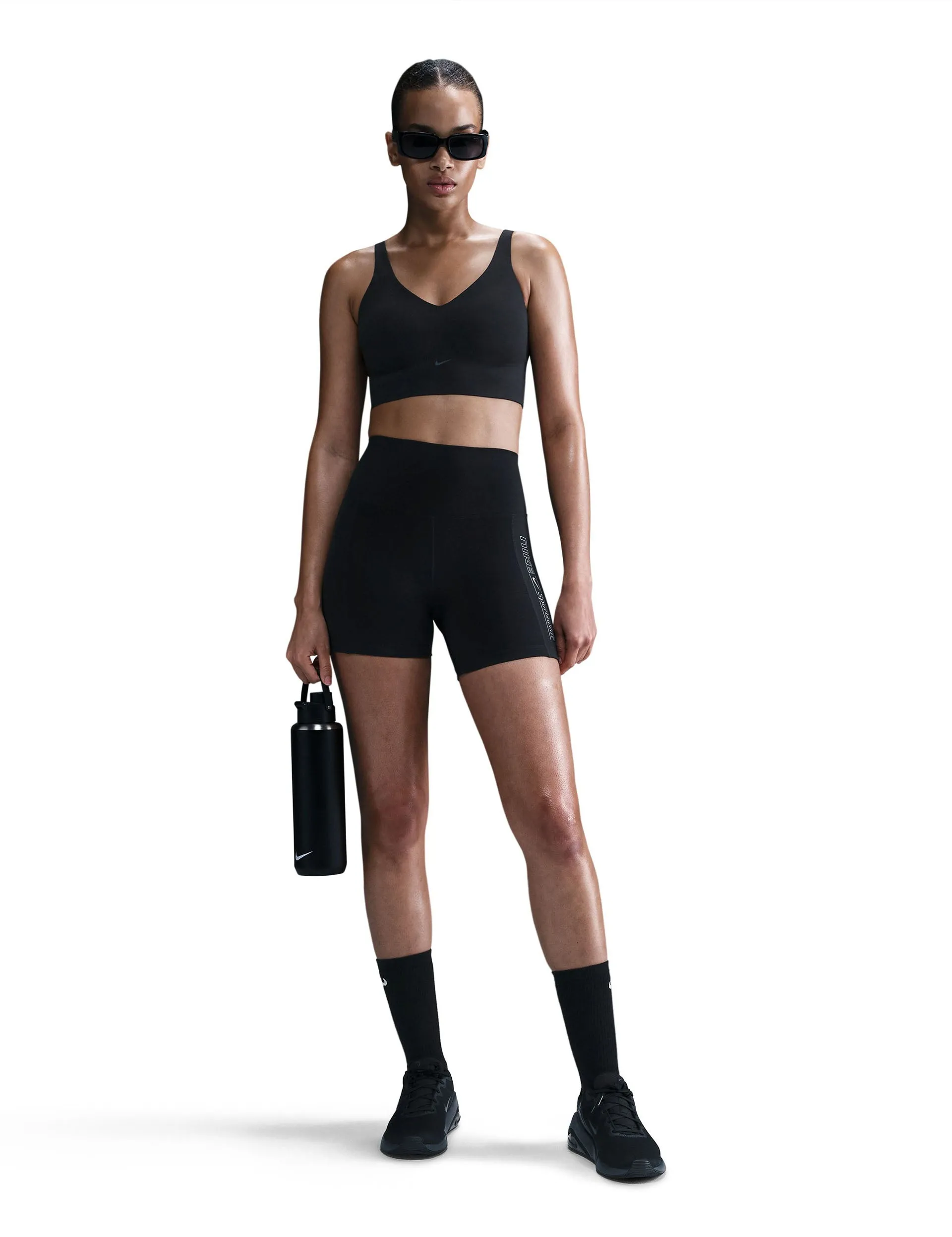 Alate Medium Support Longline Sports Bra - Black/Cool Grey
