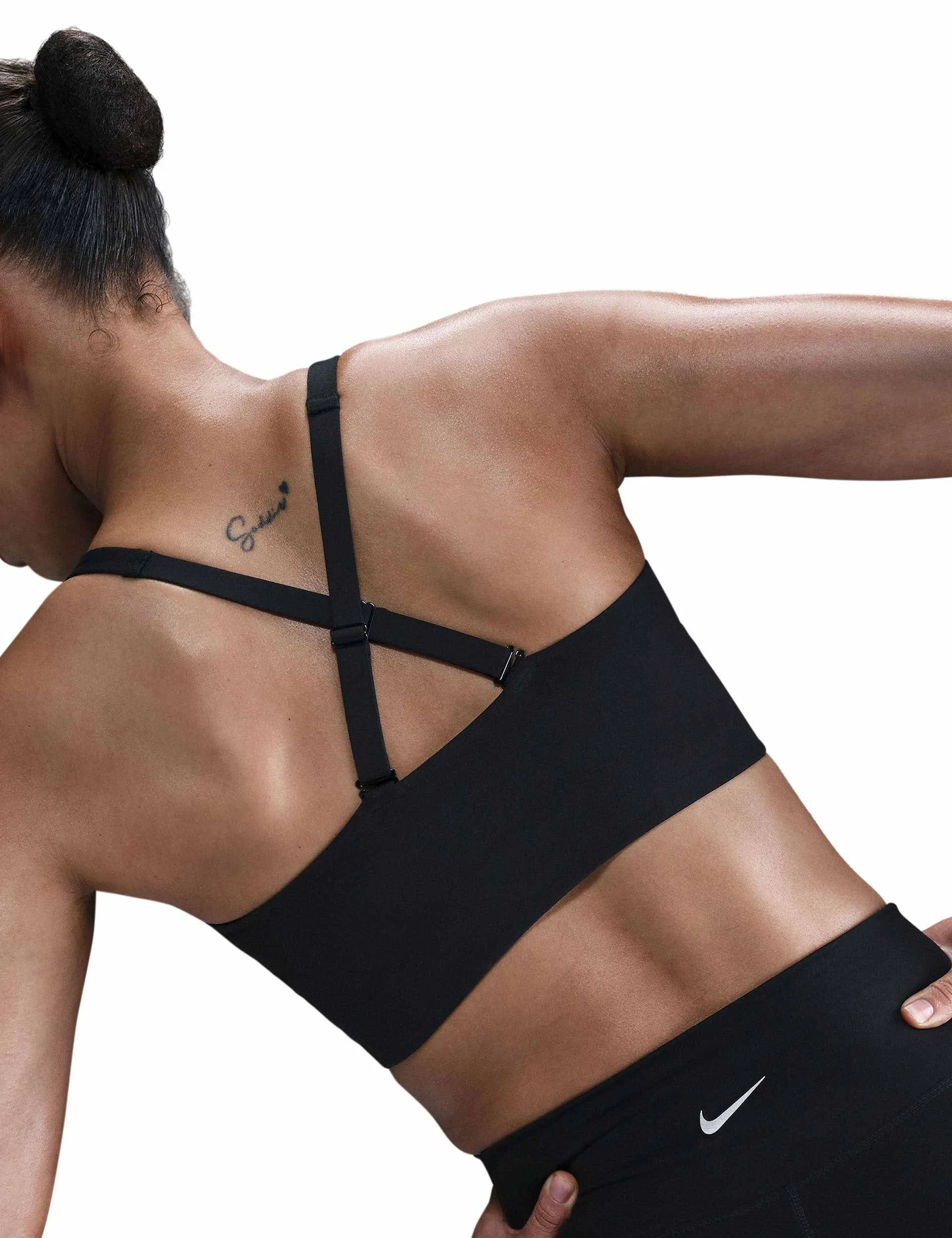 Alate Medium Support Longline Sports Bra - Black/Cool Grey