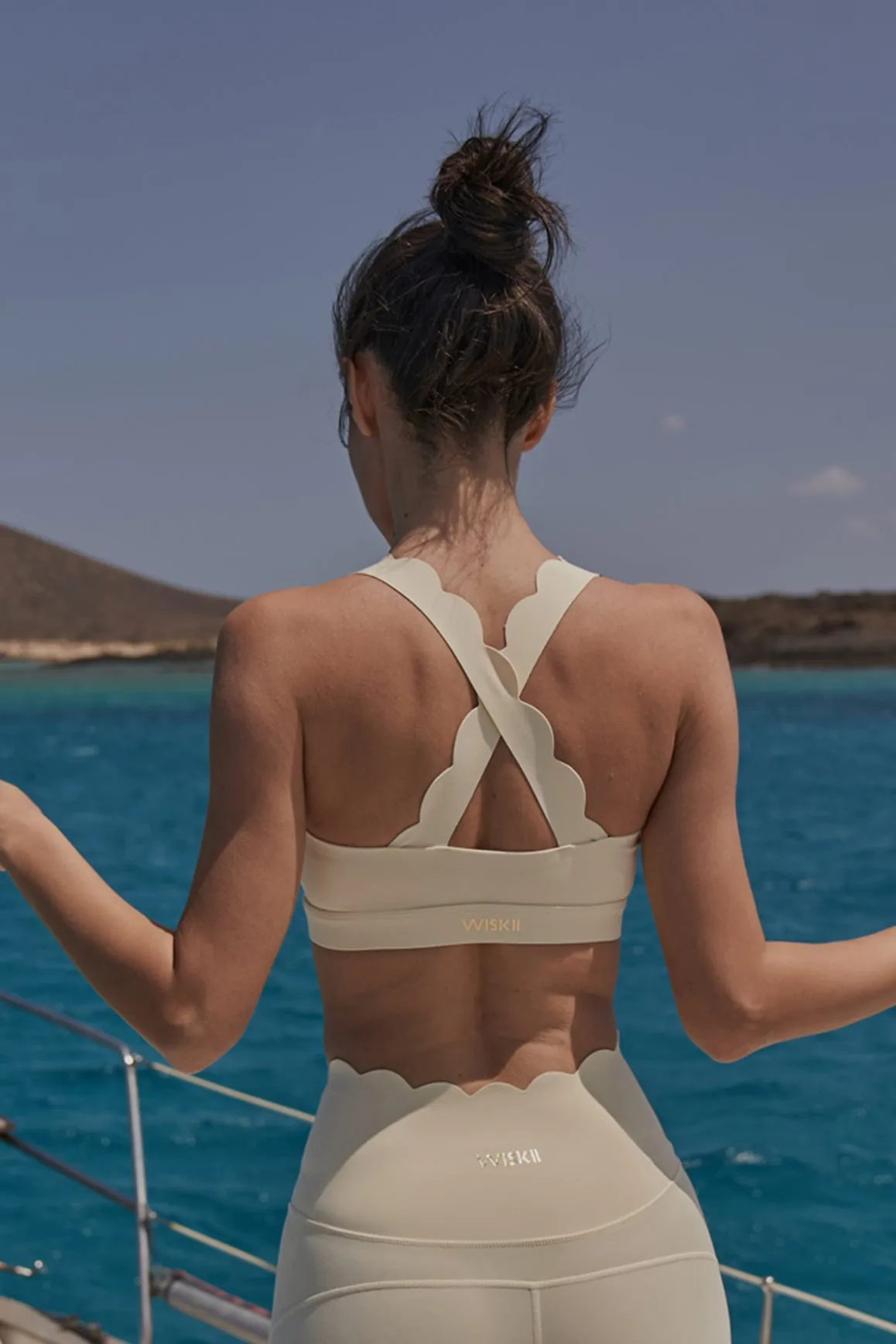 Cross Back Sports Bra WISKII