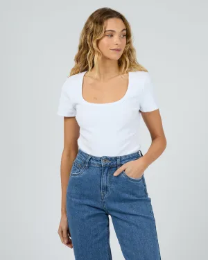 Mia Tee White