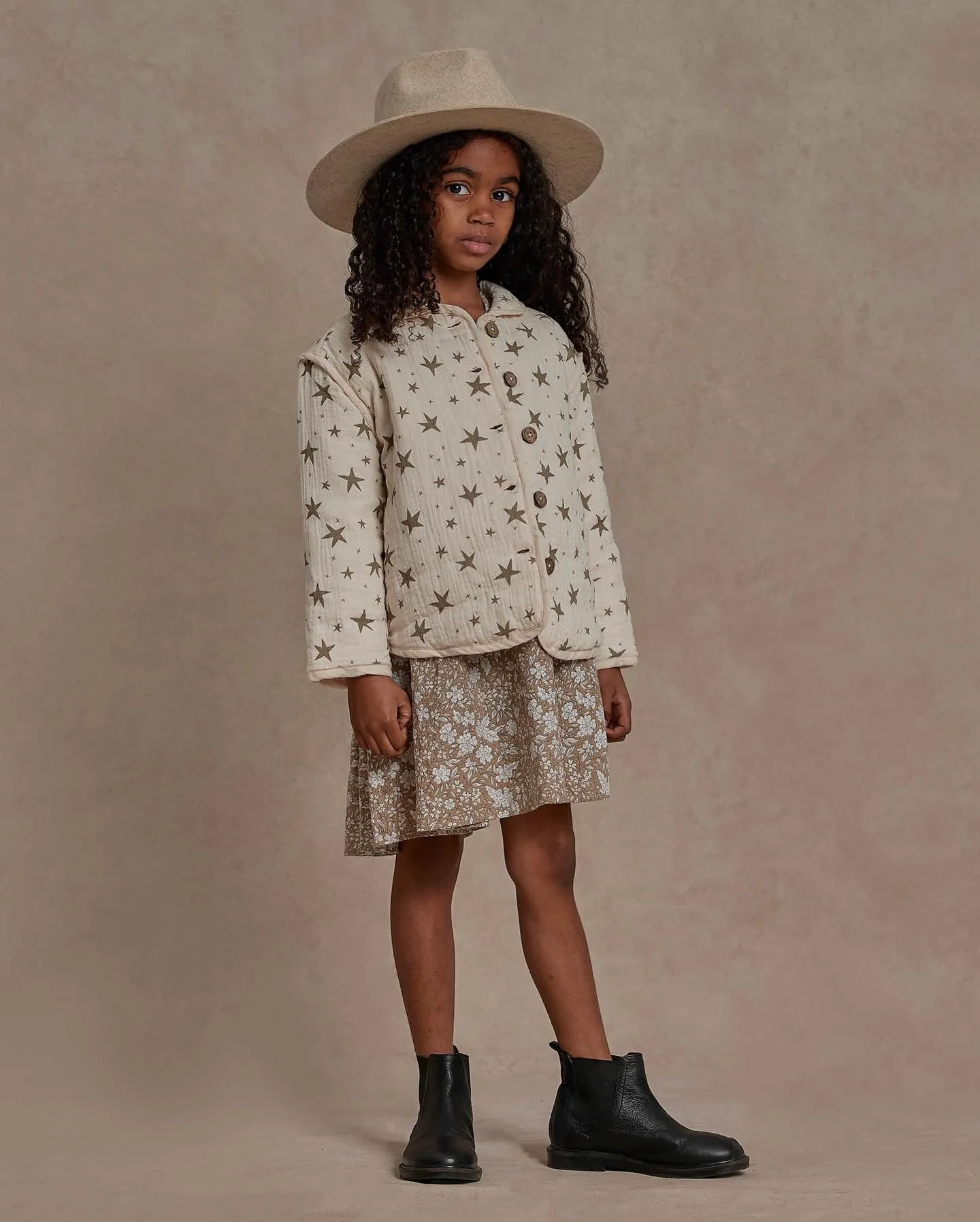 quilted collared coat || grey stars