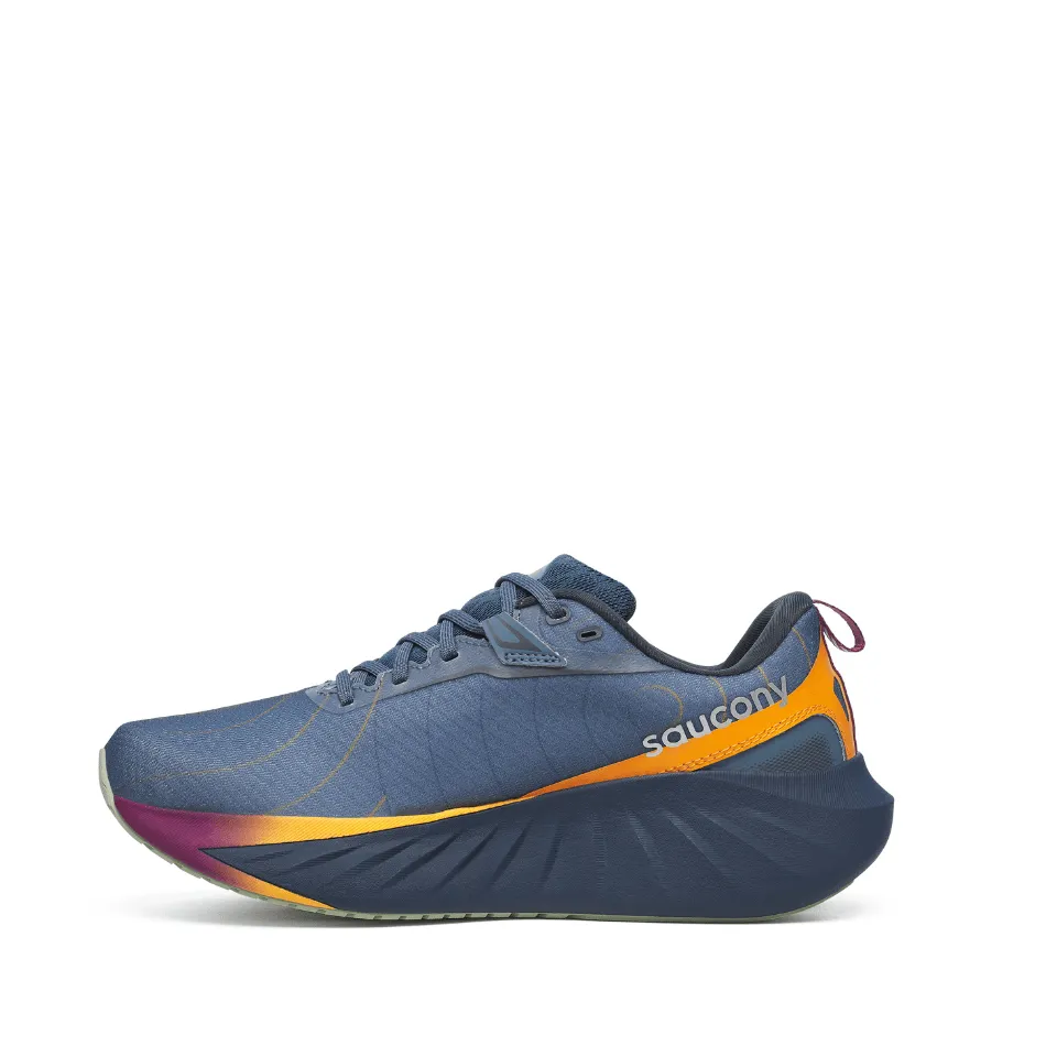 Saucony Women's Triumph 22 GTX in Mirage/Navy