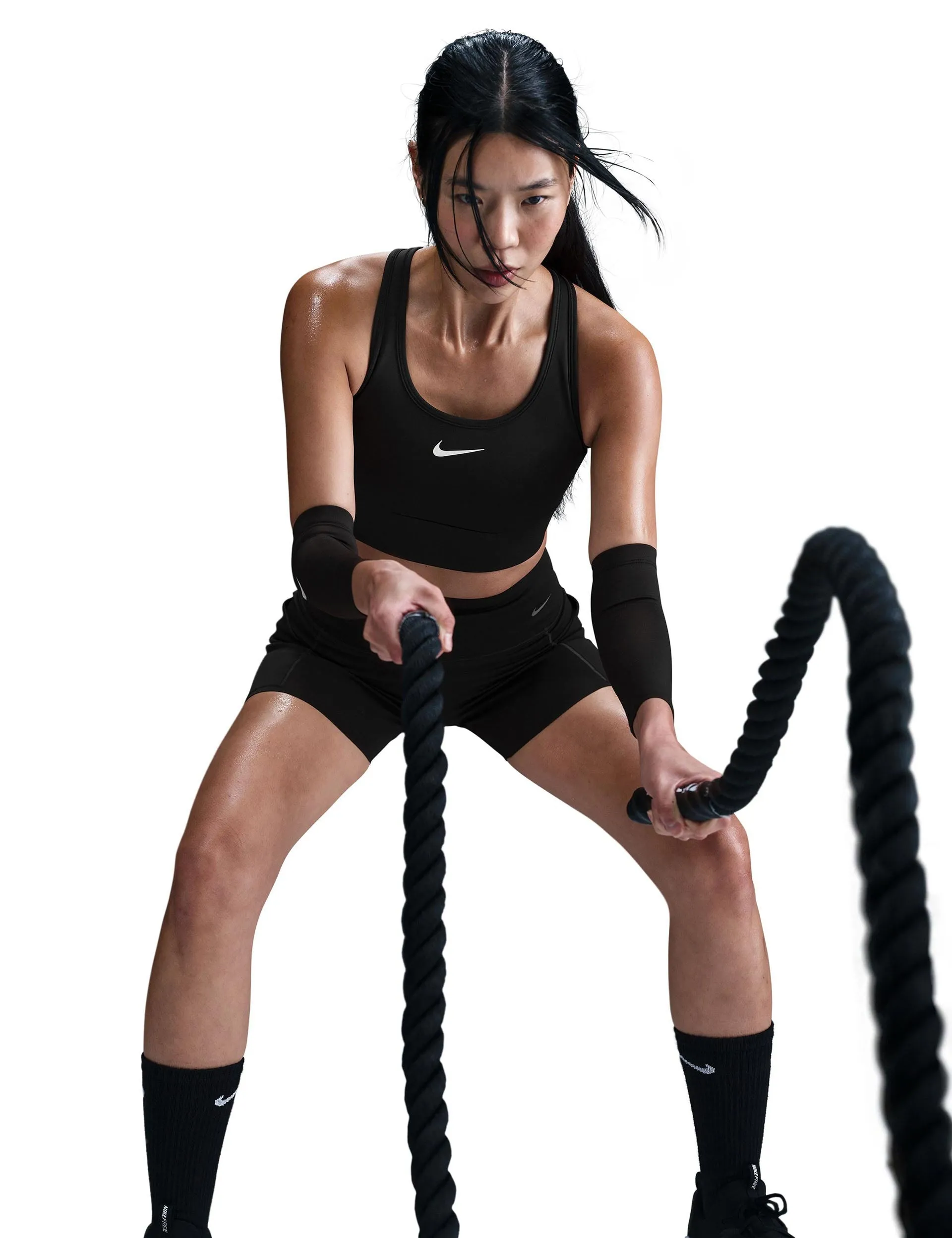 Swoosh Pocket Medium-Support Sports Bra - Black/White