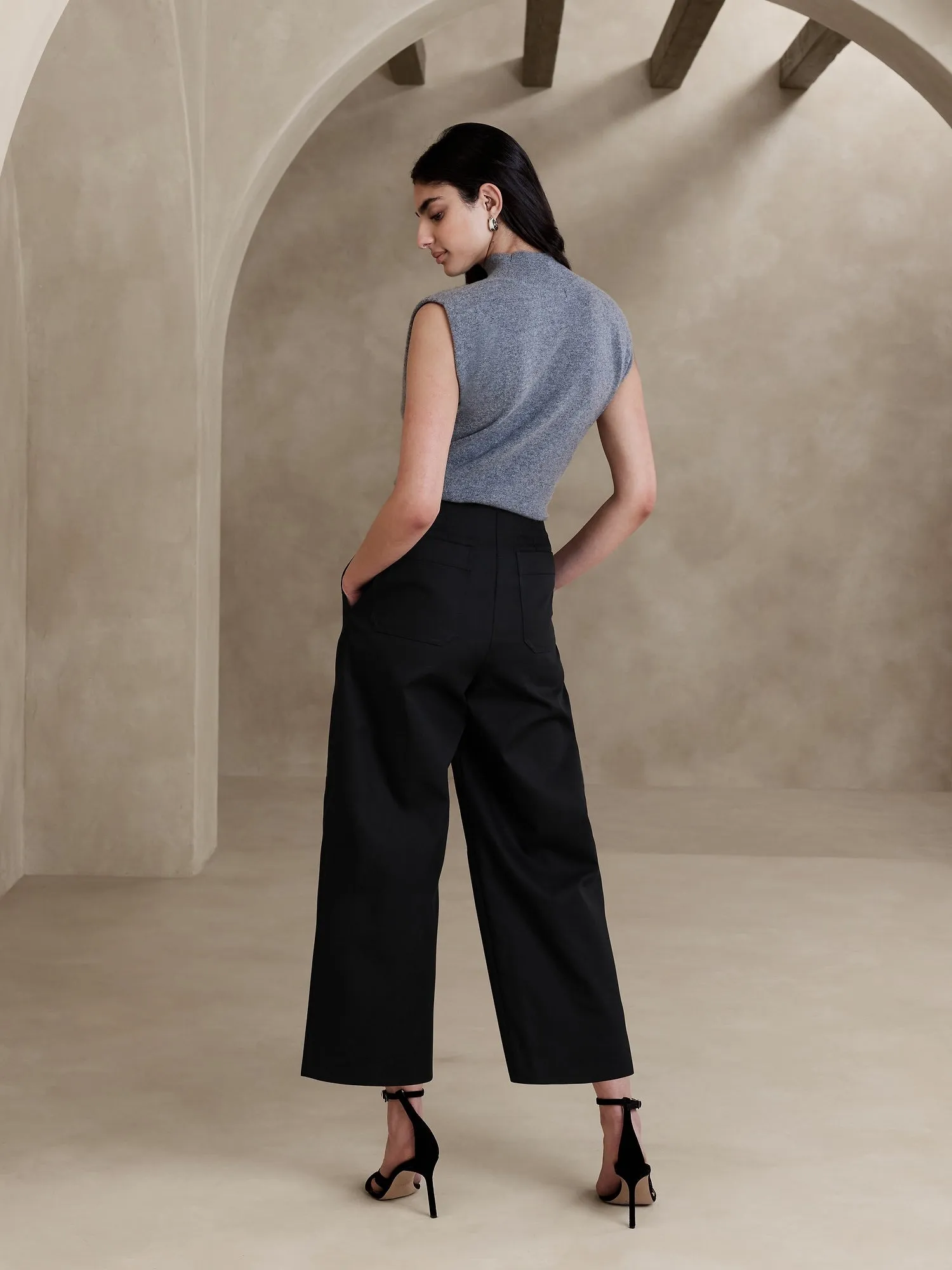 The Barrel-Leg Chino Banana Republic