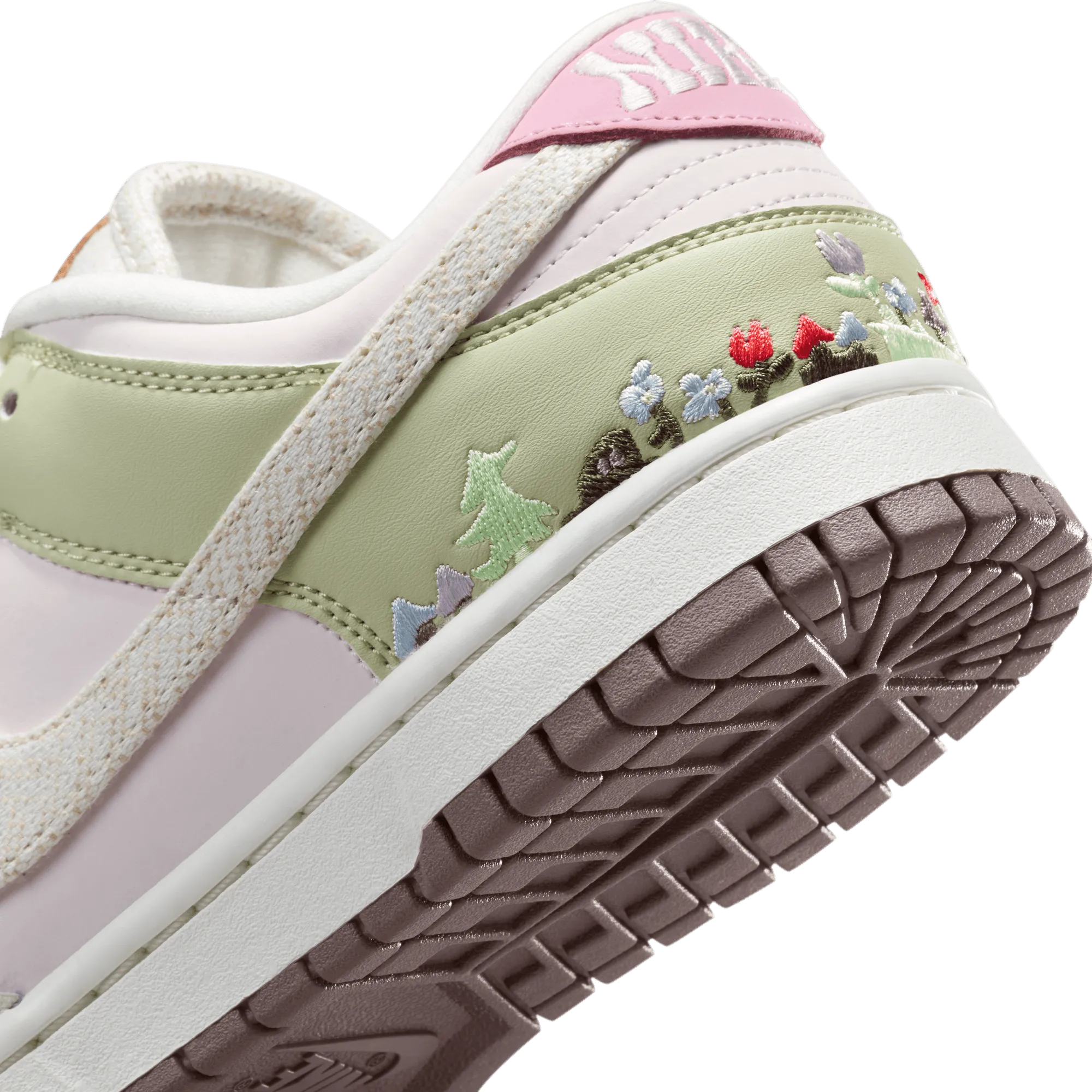 Wmns Dunk Low LX 'Mushroom'