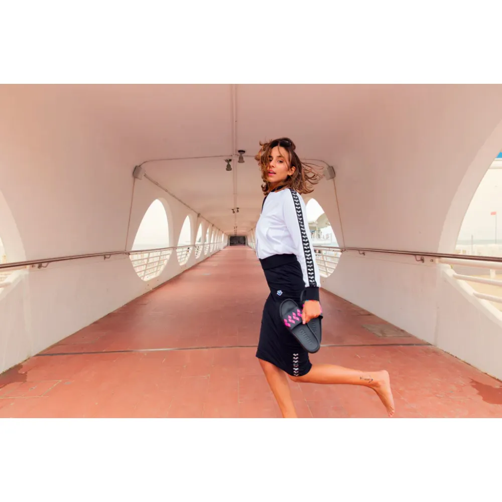 WOMEN'S ICONS SKIRT SOLID